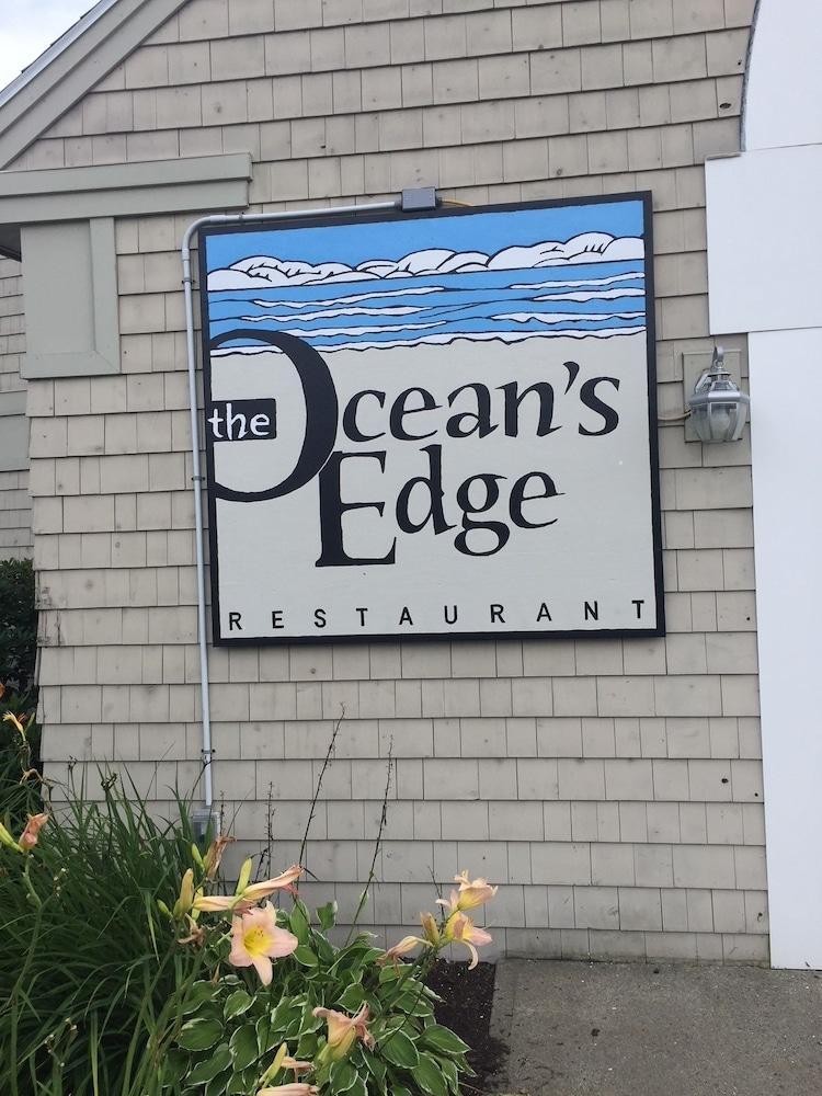 Hotel Fireside Inn, Ocean's Edge Belfast