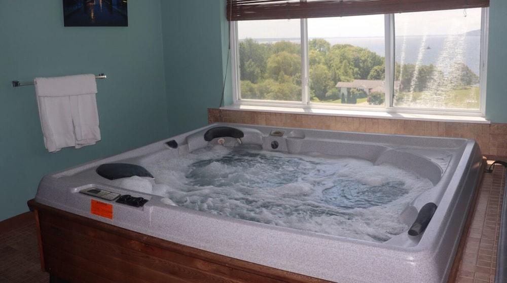 Hotel Fireside Inn, Ocean's Edge