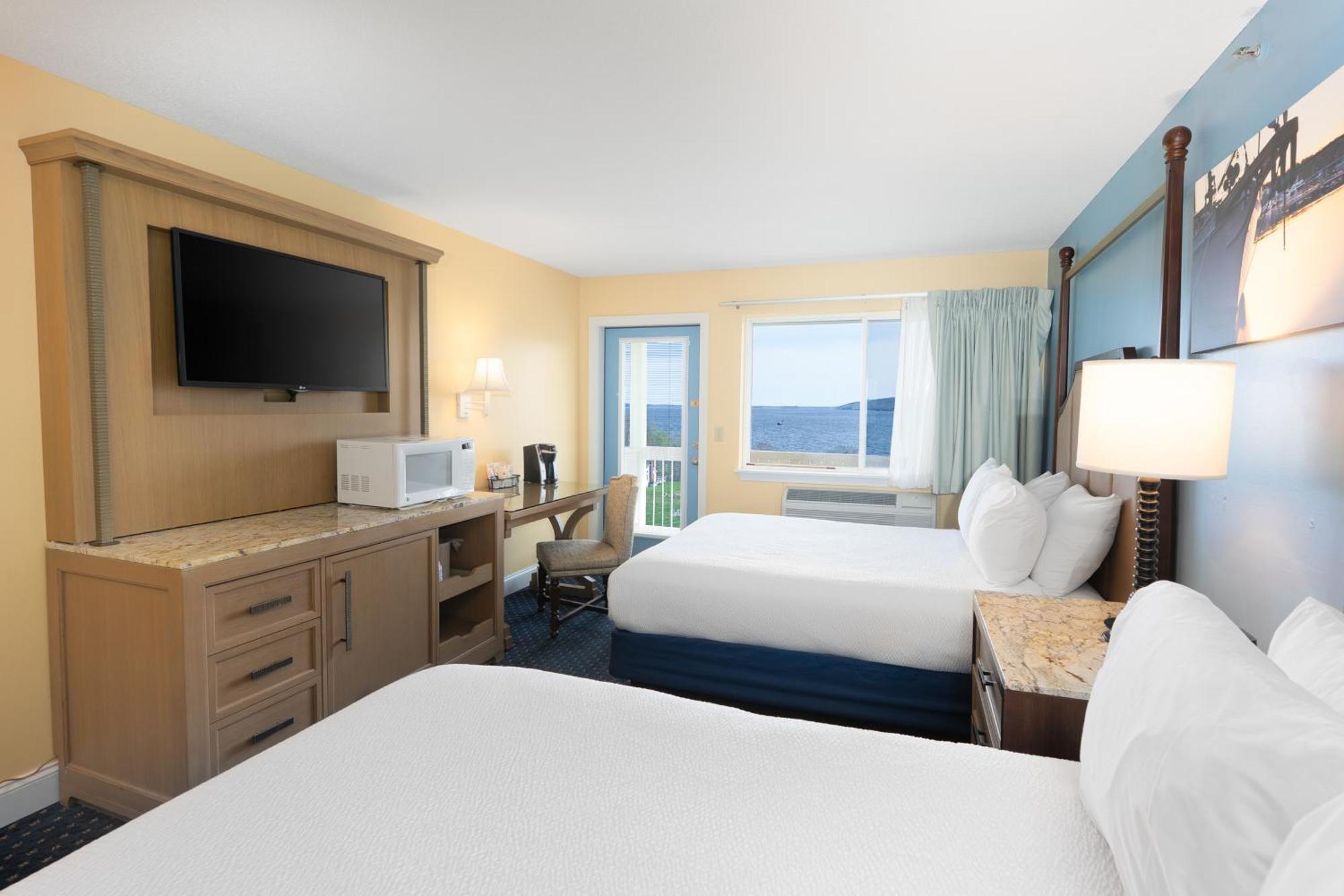 Fireside Inn, Ocean's Edge 3*